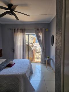 Valley Divine Guest House Swart Street - 2