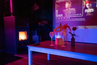 FINN VILLAGE - Loch Lomond Sunset Glamping Pod - Private Ofuro HOT TUB - 1