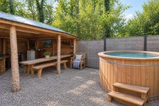 K Suites - Liverpool Road Worcester with Hot Tub - 0