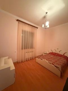 Cheerful house in Yerevan with swimming pool and grill - 0