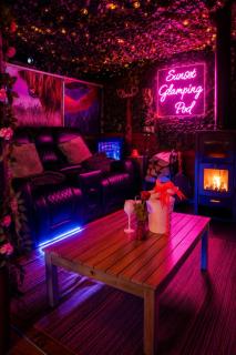 FINN VILLAGE - Loch Lomond Sunset Glamping Pod - Private Ofuro HOT TUB - 8