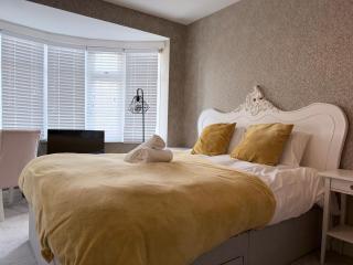 Marlborough House 5 Bed Near NEC and BHX Airport - 8