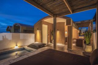 Upscale penthouse apartment Soul of the City - 8