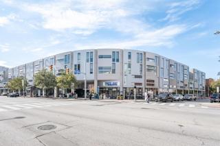 Landing Incredible 1BD in University Circle - 5