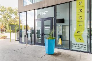Landing Incredible 1BD in University Circle - 3