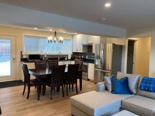 Bright poolside walkout two bedroom basement suite in the Okanagan - 9