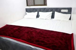 Hotel Garvita Palace Inns - 1
