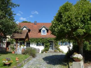 Liebevoll restauriertes Bauernhaus - 9