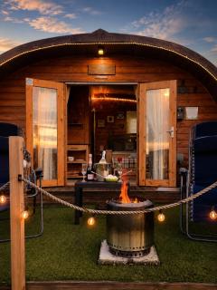 FINN VILLAGE - Loch Lomond Sunset Glamping Pod - Private Ofuro HOT TUB - 6