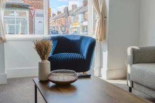 Darlington Hospital 2BR Home Sleeps 4 WiFi - 9