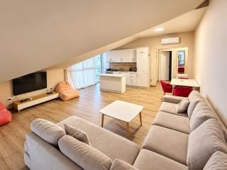 Shengjin Sea View Apartments K - 3