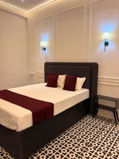 Orchid Inn - 8