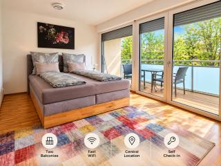 Modern Relaxing Apartment - 2 Balconies - Dresden - 0