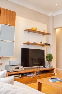 Grand Patriarh near Vitosha Blvd with Parking - 8