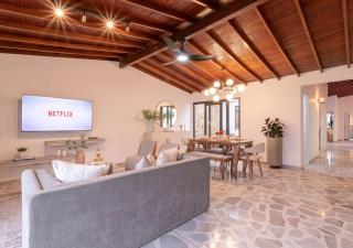 Casa Bonita Laureles - Jacuzzi & AC - 2