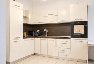 Comfort suite near NDK and Viotosha blvd - 4