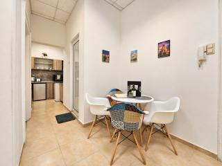 Vitosha Blvd Prime Location Quiet Retreat - 1