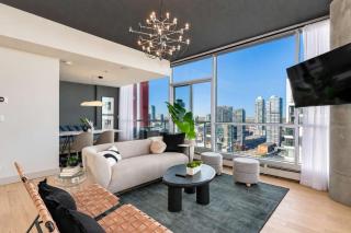 2 Storey Penthouse Panoramic Views Parking Stampede - 0