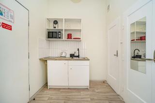 Modern, bright studio in a great location - 7