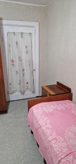 An apartment on Miorița 5 in fair condition - 6