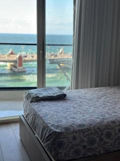 Stanley Sea View Luxury Apartment - 0