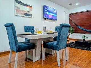 Spacius 2BR Apartment with Workspace in Chicó Reservado - 1