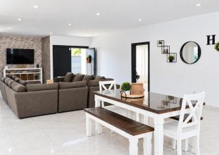 The Jhonson Villa - 8 Pax, 2 Min de La Playa - 5