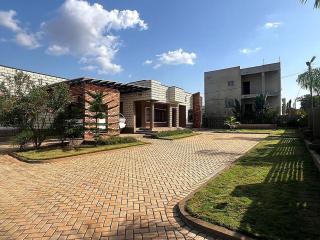 LivingSpring Gardens & Apartment - 2