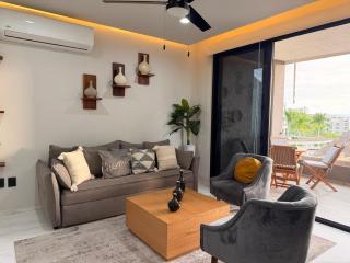 Enjoy the sea and our pool, Condo Bucerias Quadrant 2Rec - Luxury & Comfort - 0