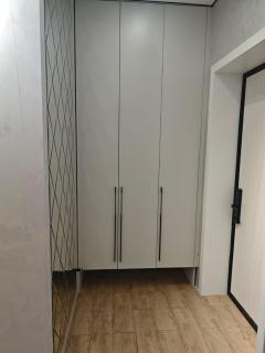 Meridian Apartments - 6