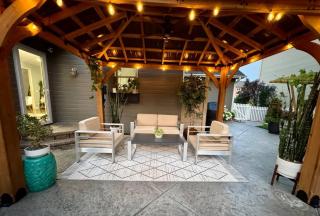 Family-Friendly 5BR Home w/ Games & Massage Chair - 4