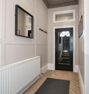 Dwell Living Cosy 5BD House Central - 4