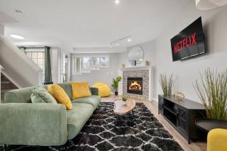 *Bow River Views* Spacious Downtown House - 4