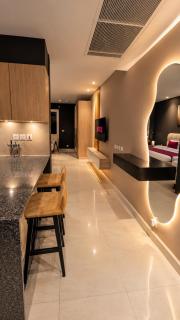 Studio apartment by Alvis Suite - Penta Square DHA Lahore - Free Parking - 3
