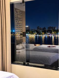 سويت فندقي بإطلاله عالنيل مباشر - Cairo - 5