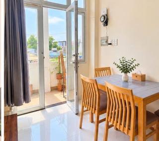 King 2 phòng máy lạnh trong căn hộ có bếp máy giặt gần làng Đại học - 1