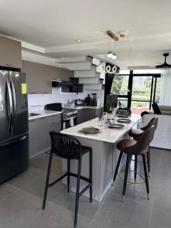 Apartamento con piscina y vistas a la ciudad - Apartment with pool and beautiful city views - 0
