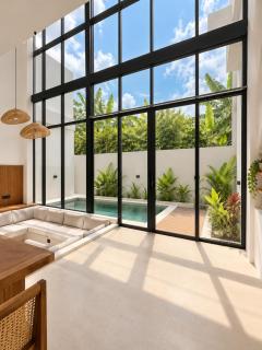 Shakiro Villa Sunlit 2BR Hideaway near Pererenan - 4