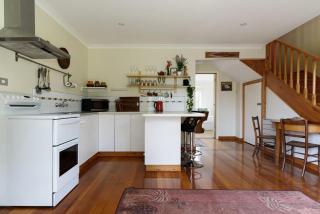 Timber townhouse steps from Freers Beach - 0