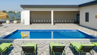 dream house - 0