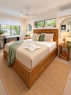 Coastal Hideaway at Kissing Point | Tropical 2BR Unit - 5