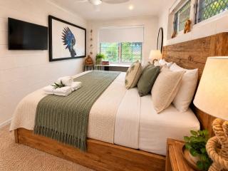Coastal Hideaway at Kissing Point | Tropical 2BR Unit - 2