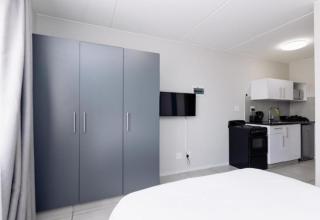Mint Sandton View 1 Bedroom Apartment - 2