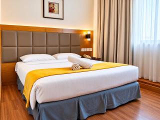 Crown Garden Hotel - 9