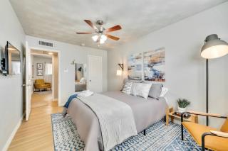 Urban Relaxation 2 BR Apartment - 4