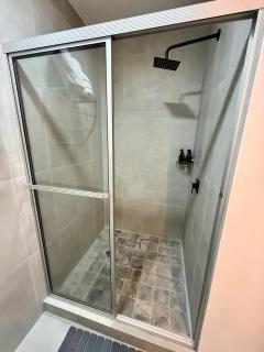 San Salvador for groups - 2 apartments, up to 7 guests - 5