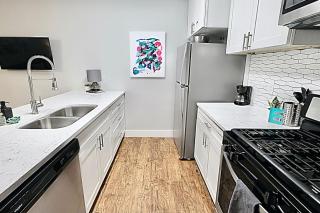 The Boutique Space & Free Parking - 2