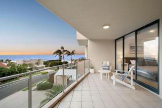 Park Crescent Retreat with Ocean Views - 0