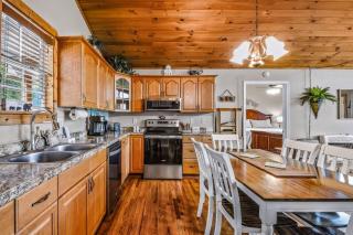 Roundtop Mountain Ridge cabin - 2