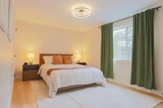 Shoreline Scandi Suite - Townhouse Near Trails - 8